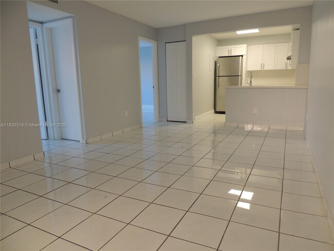 Building Photo - 15444 SW 85th Ln