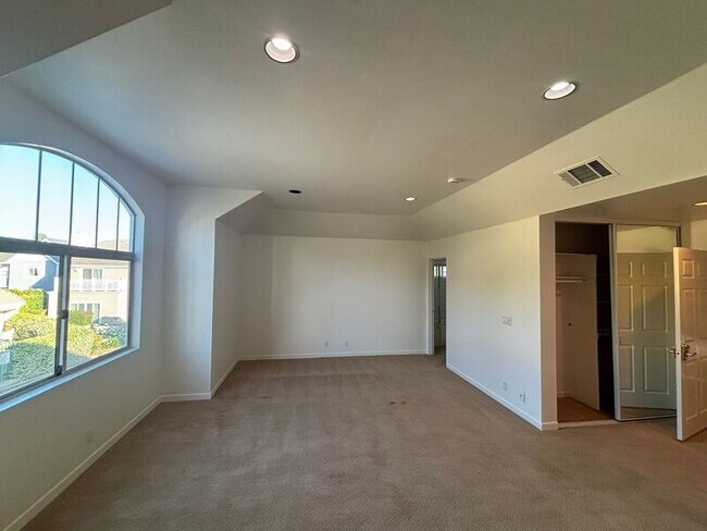 Foto del edificio - 525 Orange Grove Pl