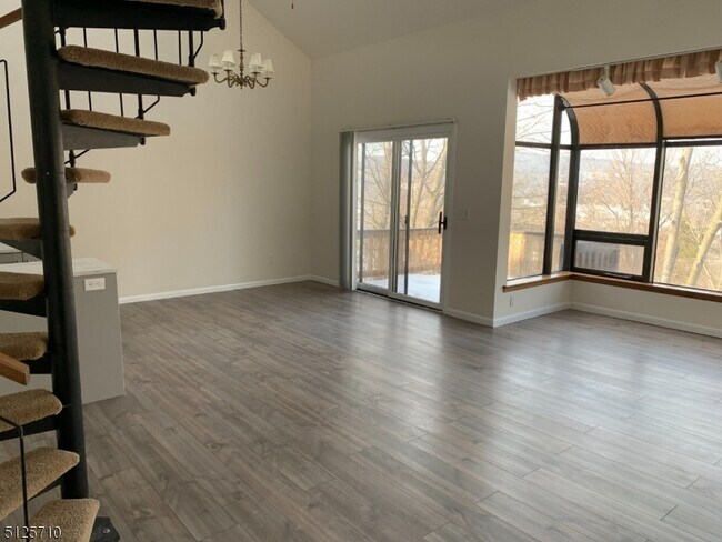 Building Photo - 1 Telluride Ct