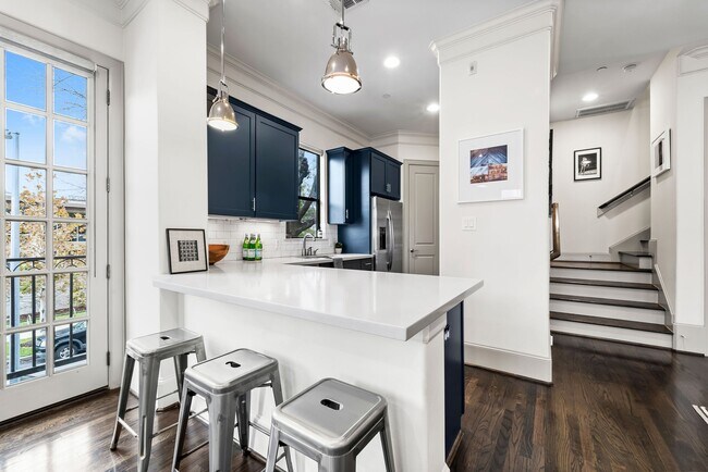 Foto del edificio - 3302 Audley St