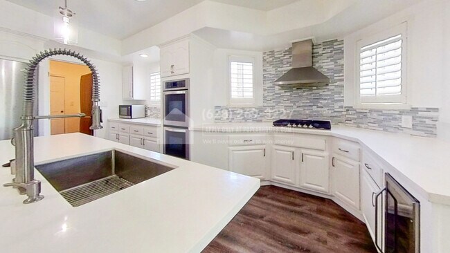 Foto del edificio - 2423 W 78th Pl