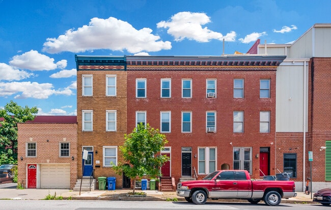 Building Photo - 423 S Eden St