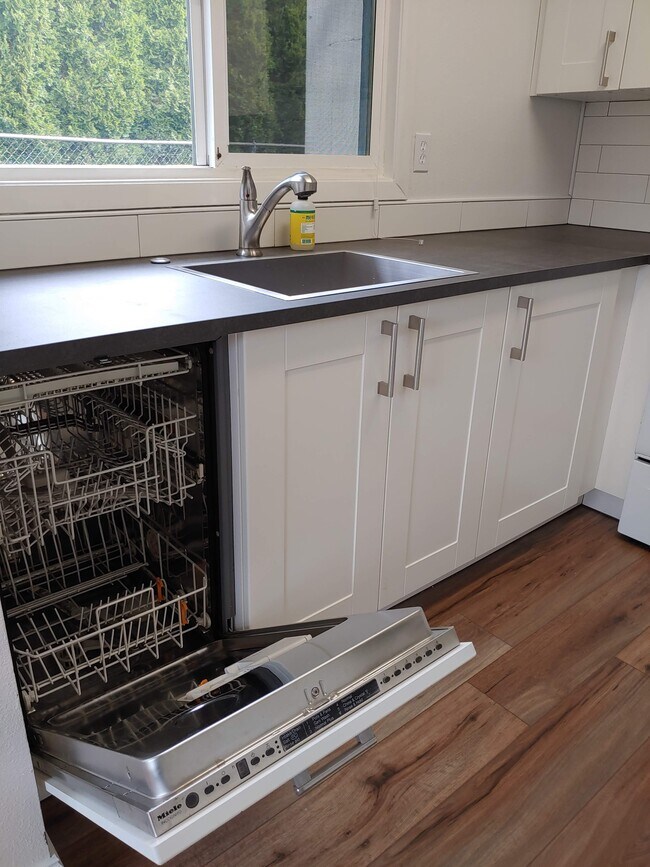 Foto del edificio - 317 N Beech St