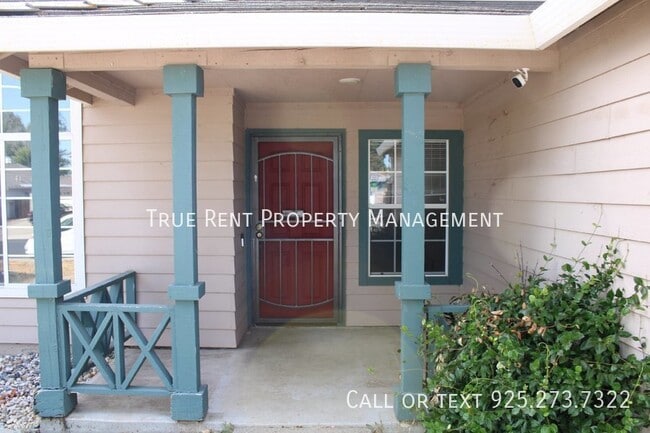 Building Photo - Well Kept 3 Bed, 2 Bath Single Story in Ni...