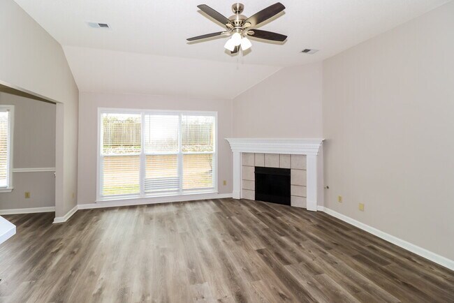 Building Photo - 9355 Helmsley Dr