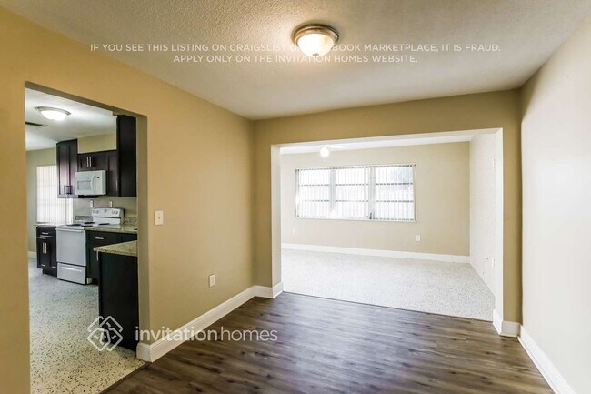 Building Photo - 9360 Sunset Strip
