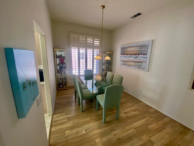 Building Photo - Seasonal - 78369 Yucca Blossom Dr