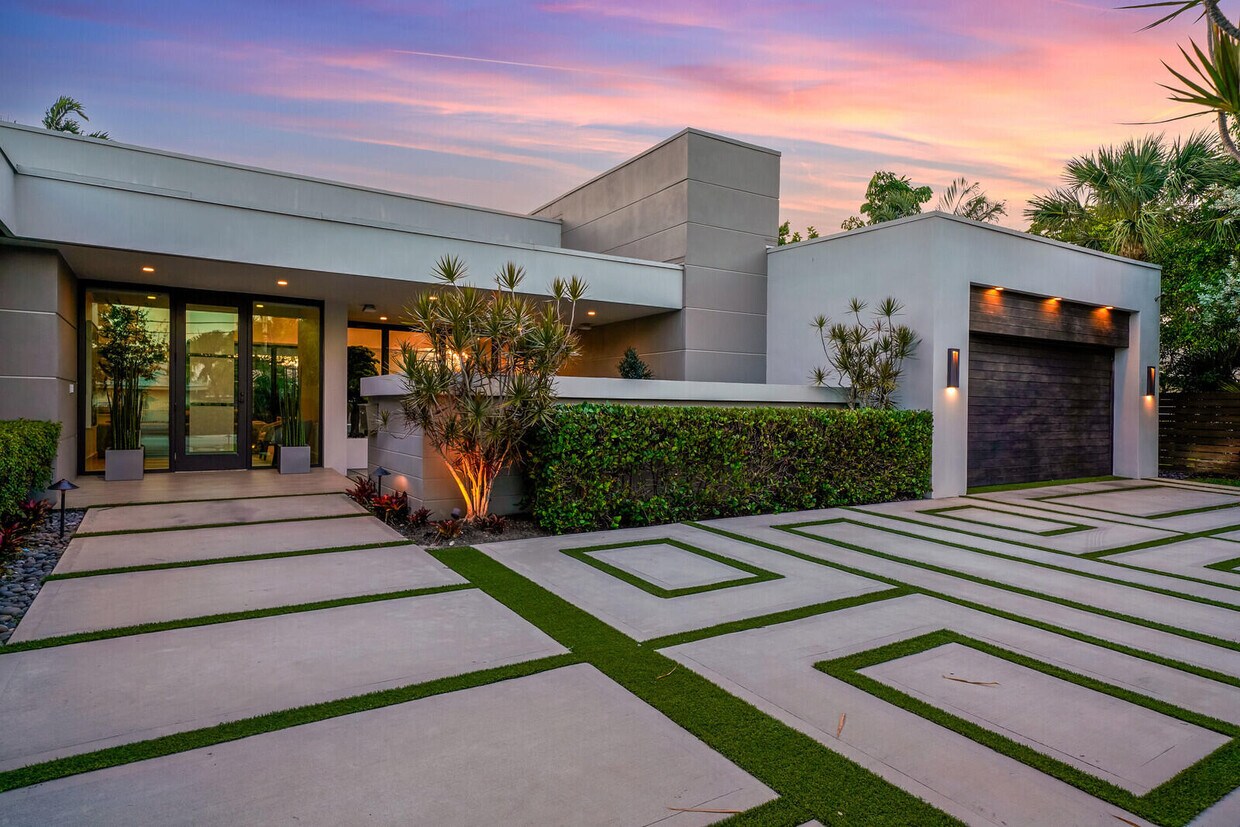 Foto principal - 4011 Bayview Dr