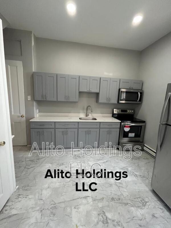 Building Photo - 141 N Eighth St