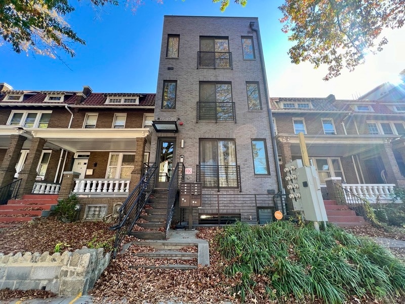 Photo - 7129 Georgia Avenue Northwest