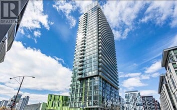 Building Photo - 170 Fort York Blvd