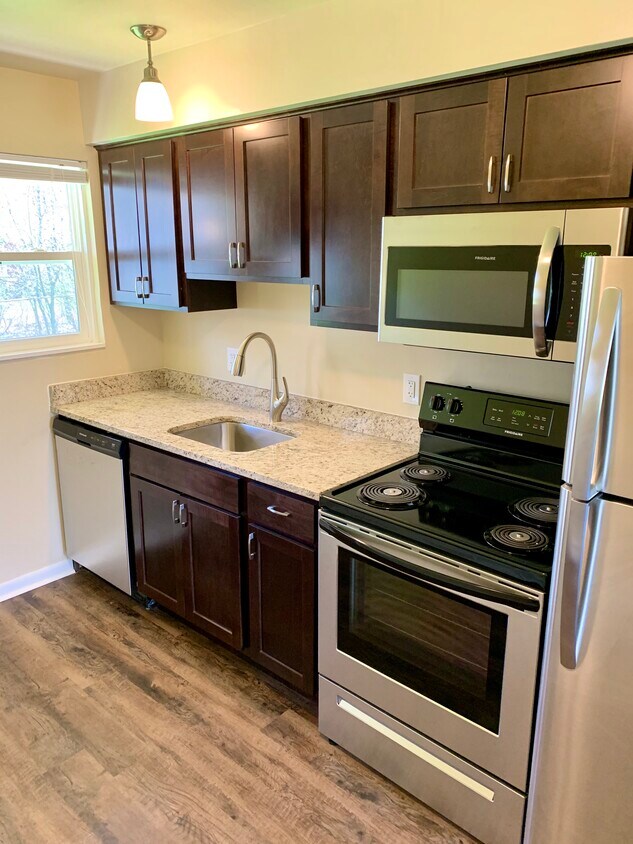 403 S Crooks Rd Unit 9, Clawson, MI 48017 Apartments in Clawson, MI