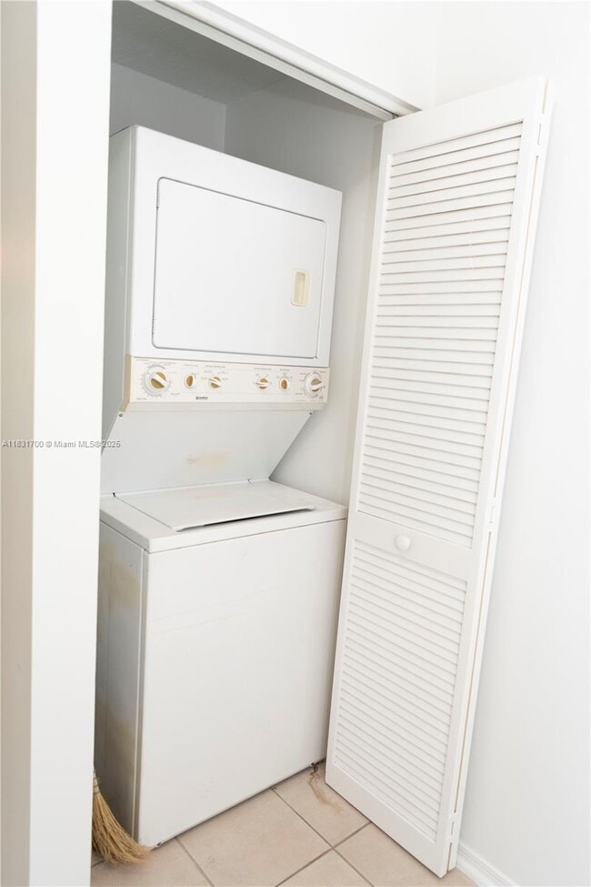 Foto del edificio - 150 SW 96th Terrace