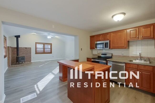 Foto del edificio - 638 Shoemaker Ln