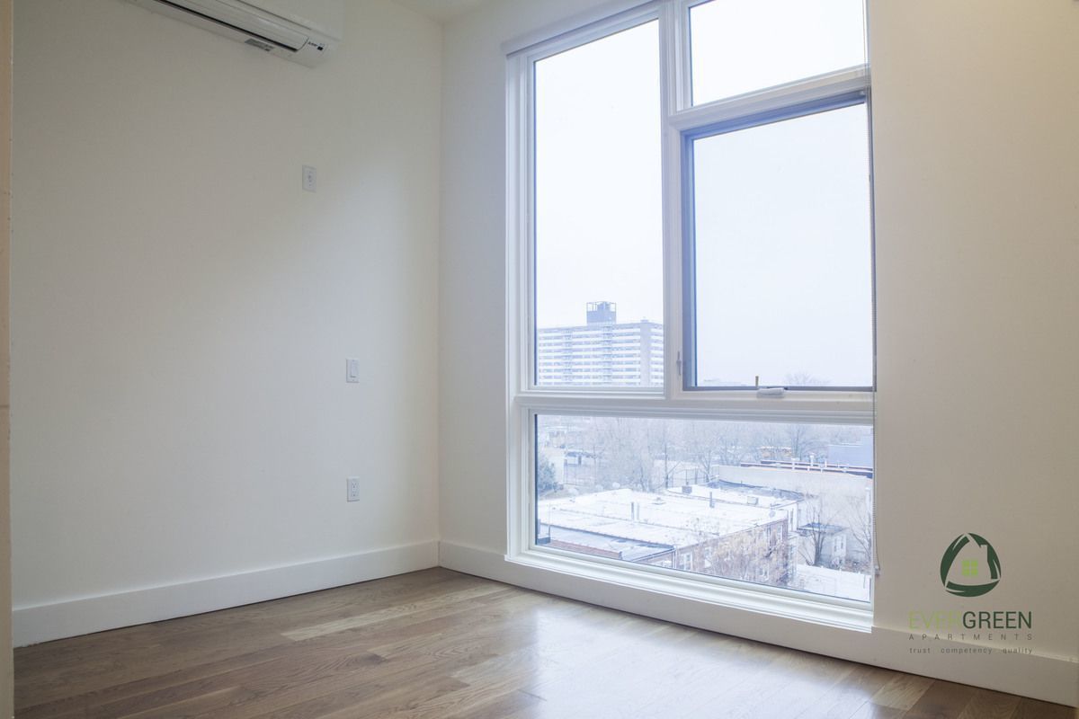 Foto principal - 530 Midwood St
