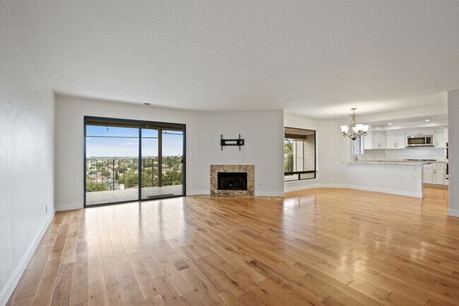 Foto del edificio - Panoramic View Condo For Lease