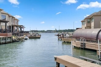 Building Photo - 360 Old Aqua Landing W