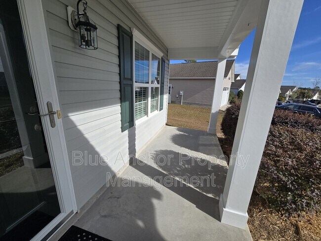 Building Photo - 333 Rose Bud Ln