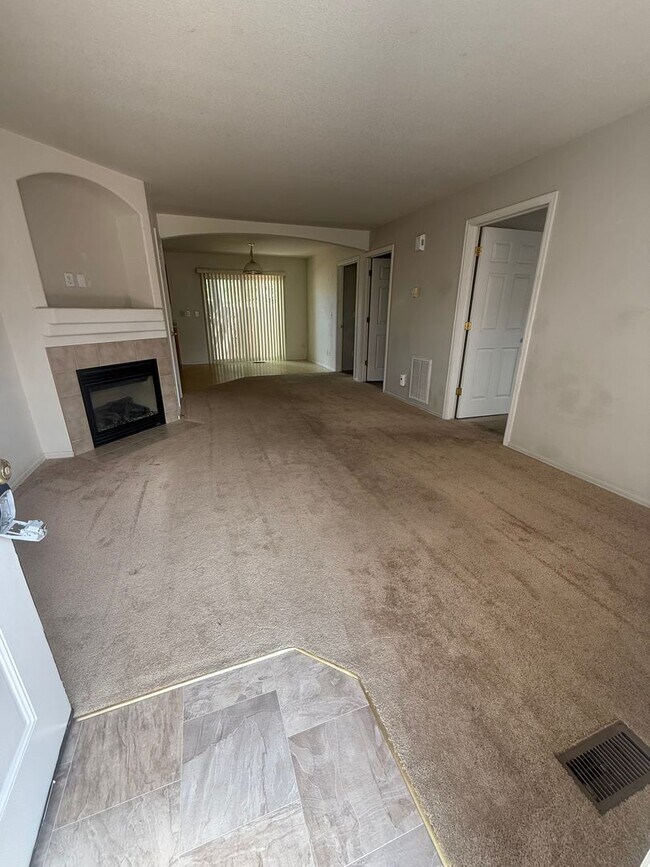 Foto del edificio - Condo for rent on Ellers Grove