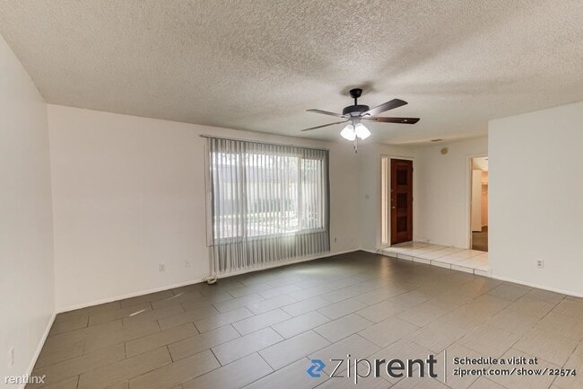 Foto del edificio - 2 br, 2 bath Townhome - 1613 East Malibu D...