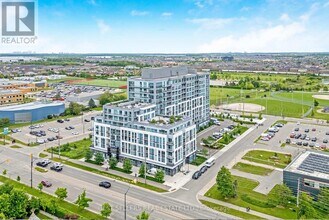 Building Photo - 1050 Main St E