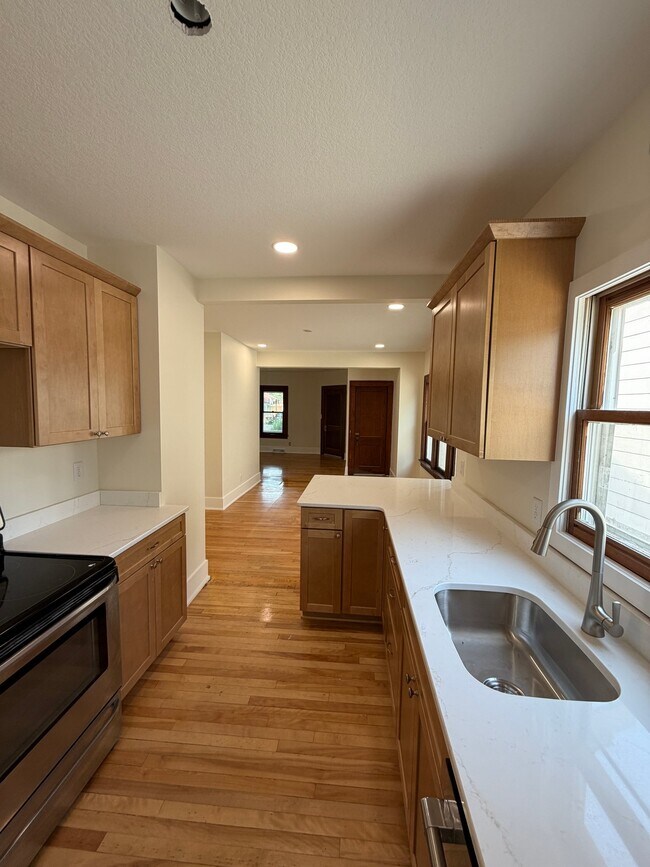 Foto del edificio - 730 1st St NW