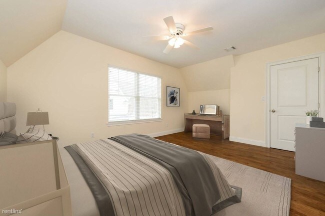 Foto del edificio - 22330 Homestead Rd