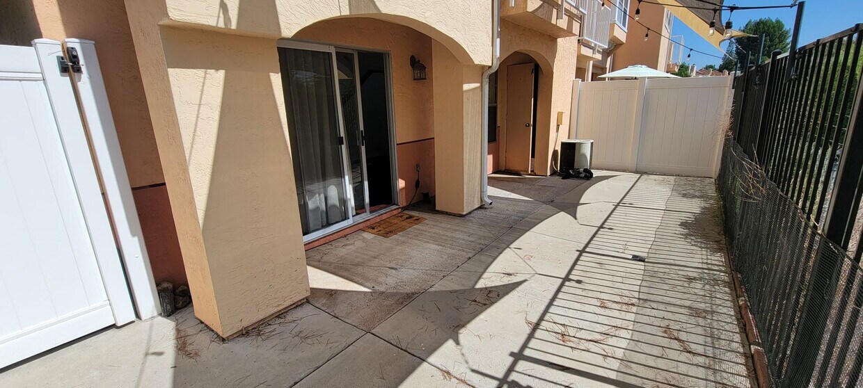 SANTEE TOWNHOME 2 CAR GARAGE Apartments in Santee, CA Westside Rentals