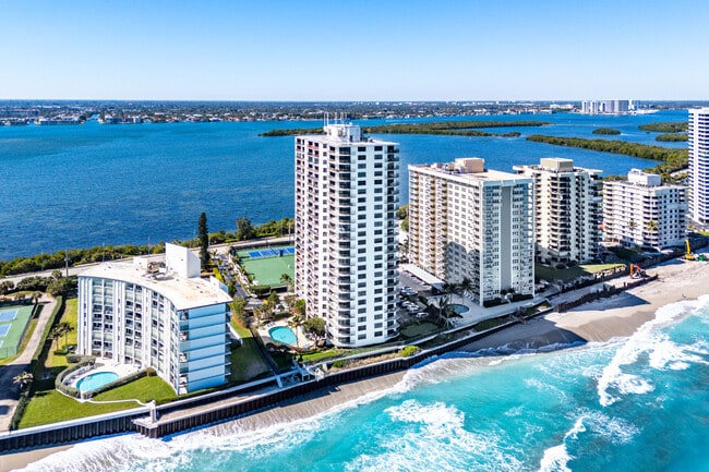 Building Photo - 5420 N Ocean Dr