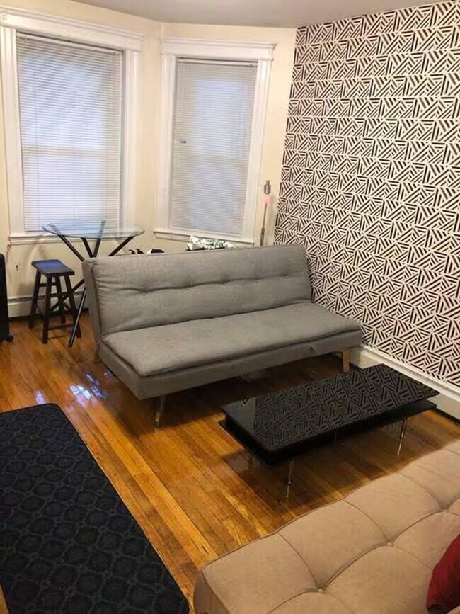 Foto del edificio - 109 Strathmore Rd