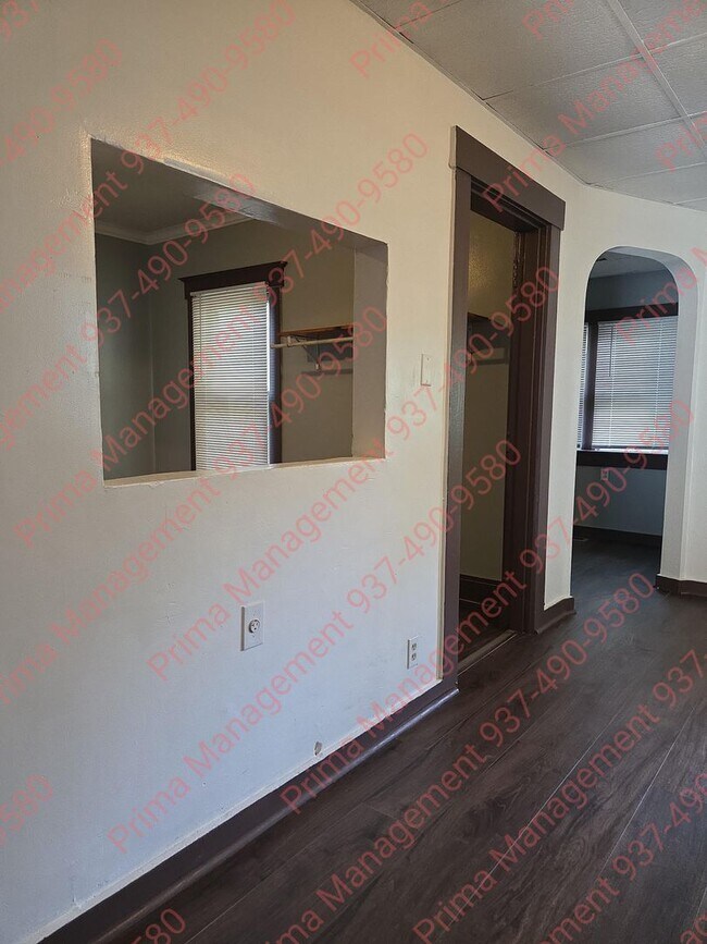 Foto del edificio - Great 4 bed 1.5 bath with detached garage ...