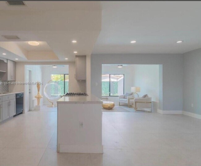 Foto del edificio - 8531 NW 25th St