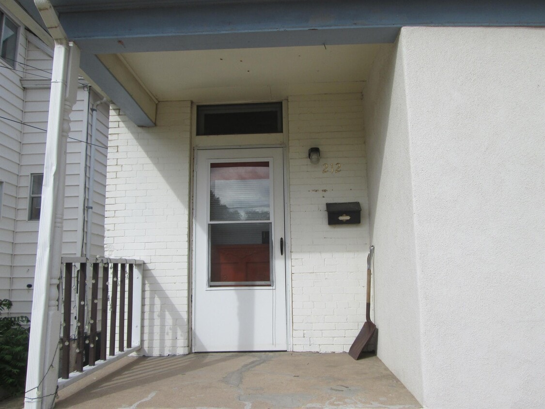 212 S Animas St