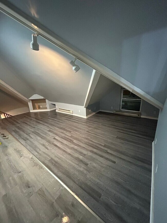 Foto del edificio - 516 W 3rd St