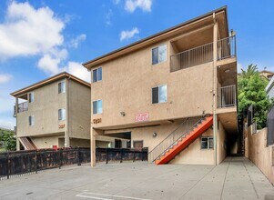 Building Photo - 5231 Huntington Dr N