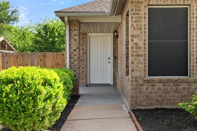 Building Photo - 809 Betterman Dr
