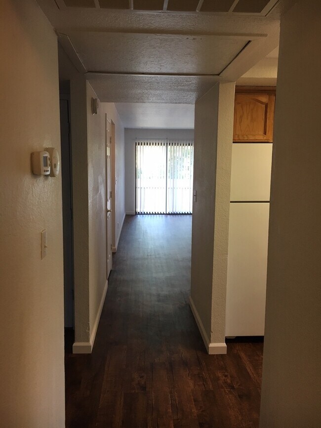Foto del edificio - 720 Sunrise Ave