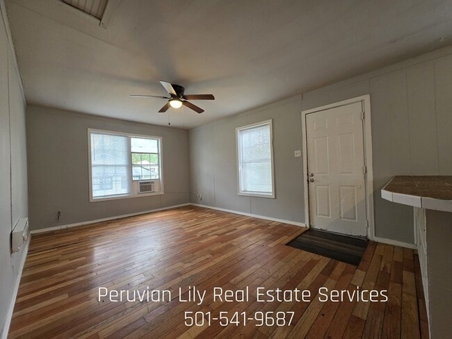 Building Photo - 210.5 N Monroe St