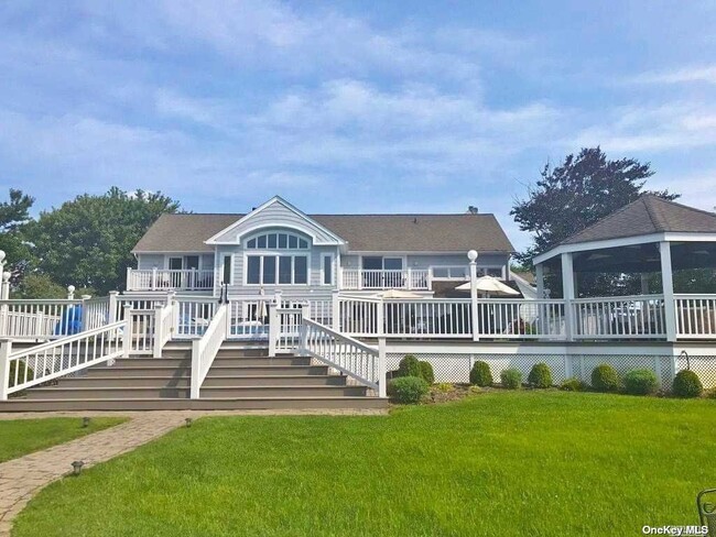 Building Photo - 4 Bayfield Ct