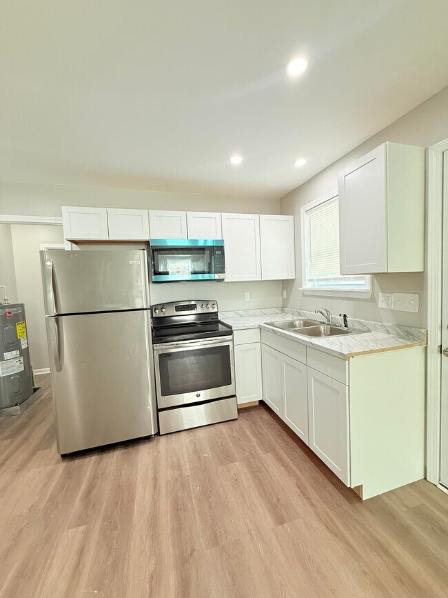 Foto del edificio - 728 N Montgomery St