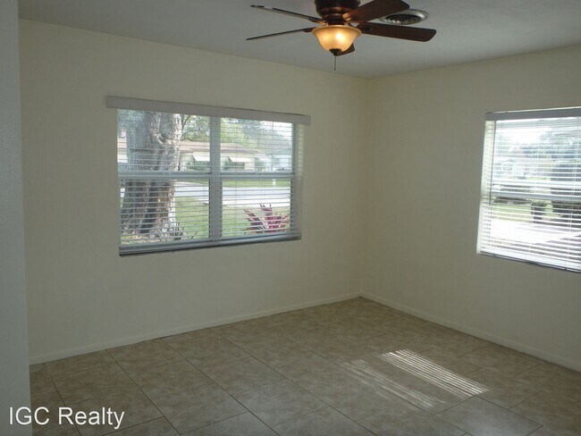Building Photo - 3 br, 2 bath House - 217 Ash St