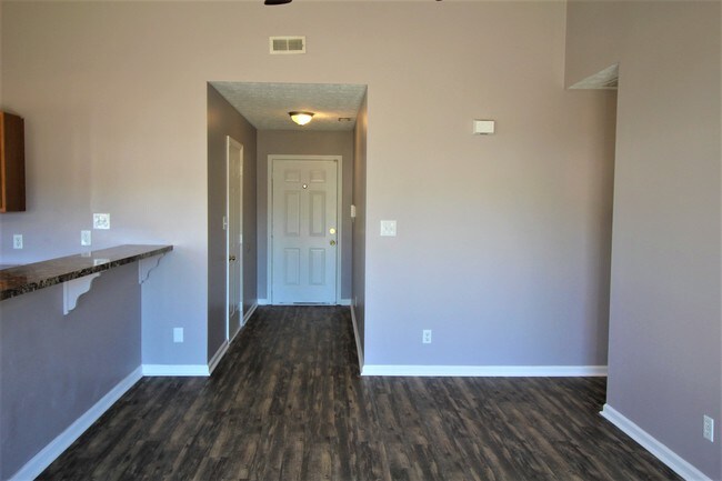 Foto del edificio - 315 Foxhall Rd