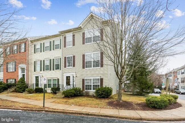 Building Photo - 21129 Camomile Ct