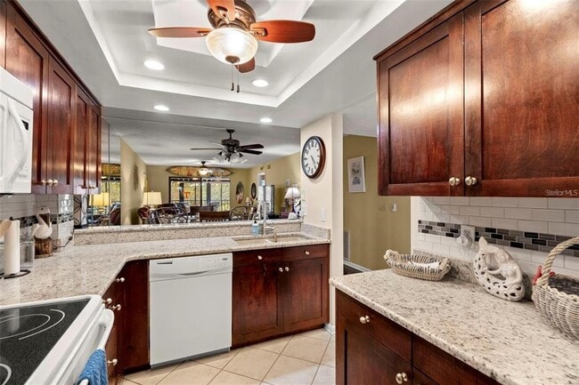 Building Photo - 1817 Golf View Dr