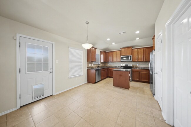 Building Photo - 9300 Cricket Dr