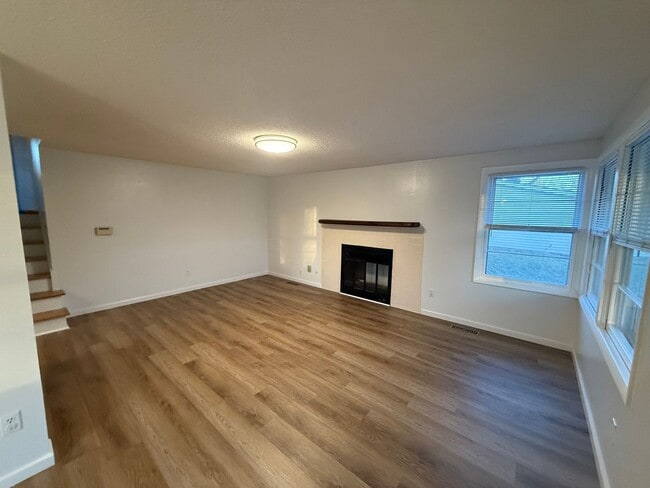 Building Photo - 3415 Collegiate Ct