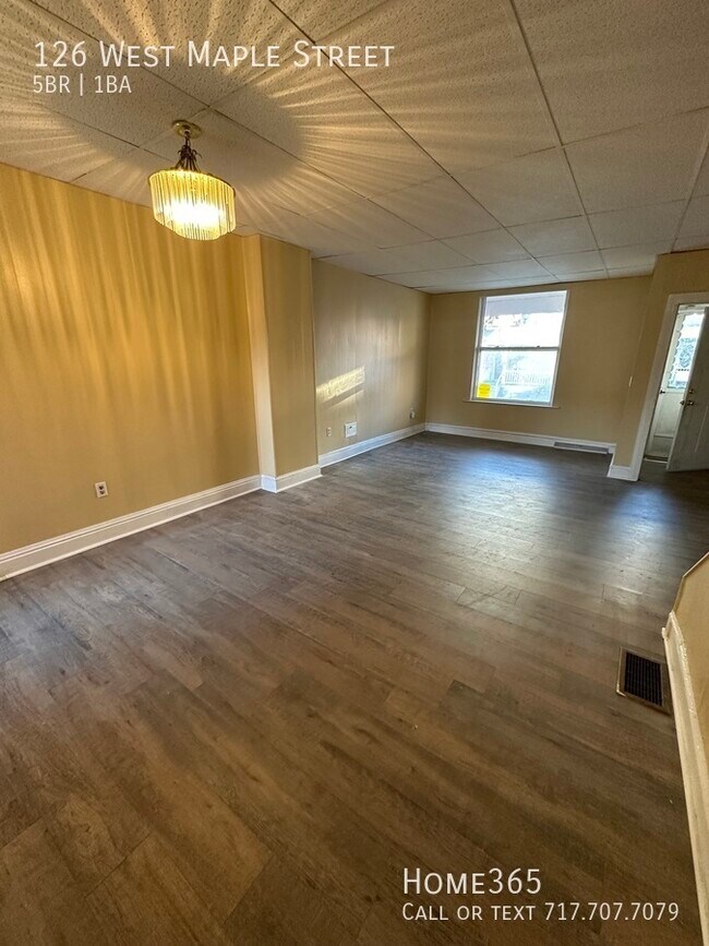 Foto del edificio - Lovely 4 bedroom, 1 bathroom home Available!
