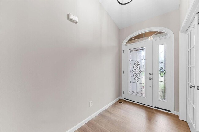 Building Photo - 3109 Wheeling Dr