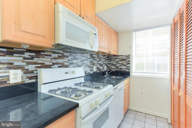 Foto del edificio - 415 WEST St