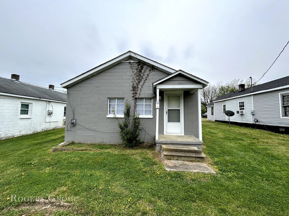 912 Water St, Henderson, NC 27536 House Rental in Henderson, NC